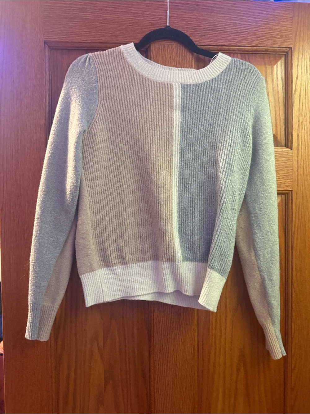 Madison Two-Tone Crewneck Sweater in Light Gray and Cream